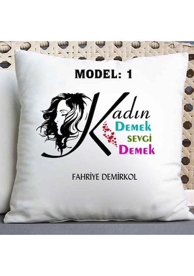 8 Mart Kadınlar Günü Isimli Yastık