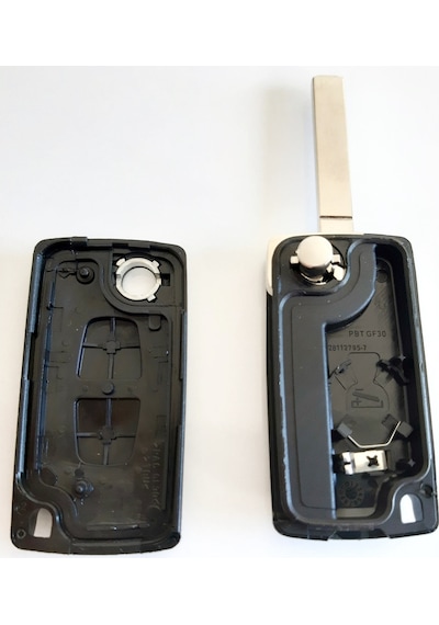 Peugeot 2 Butonlu Sustali Kumanda Kabi Pil Yatakli Logolu 398889445