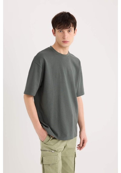 DeFacto Oversize Geniş Kalıp Ütü Gerektirmeyen Bisiklet Yaka Kısa Kollu Basic Düz Ağır Kumaş Tişört X3926AZ25SPGN498 DeFacto Oversize Geniş Kalıp Ütü Gerektirmeyen Bisiklet Yaka Kısa Kollu Basic Düz Ağır Kumaş Tişört X3926AZ25SPGN498