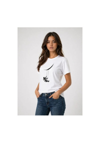 Butik İstanbul Astronot Ay Temalı Tişört Kısa Kol Yazlık Bisiklet Yaka T-shirt - Beyaz Butik İstanbul Astronot Ay Temalı Tişört Kısa Kol Yazlık Bisiklet Yaka T-shirt - Beyaz