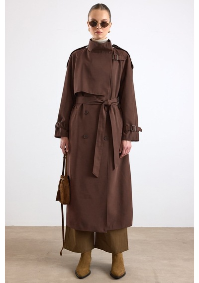 Olcay Dik Yaka Pelerin Ve Pat Detaylı Oversize Su İtici Özellikli Trençkot K. Kahve 6892 Koyu Kahve Olcay Dik Yaka Pelerin Ve Pat Detaylı Oversize Su İtici Özellikli Trençkot K. Kahve 6892 Koyu Kahve