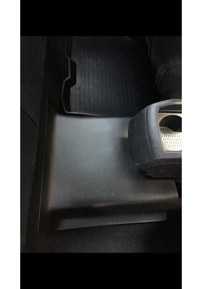 Dacia Duster Halı Kenar Plastiği 2011-2017 (425216442)