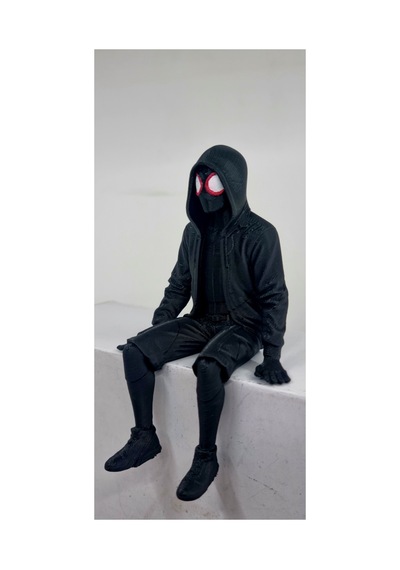 Miles Morales Oturan Figür 10 Cm