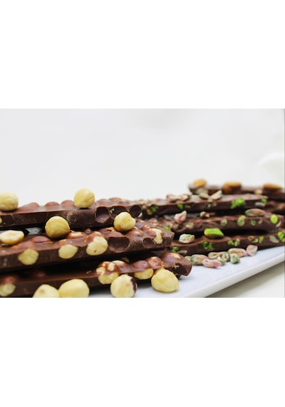 Dark Brown Fındıklı ve Antep Fıstıklı Sütlü Beyoğlu Çikolatası 250 G