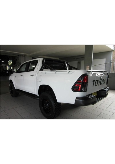 Toyota Uyumlu Hilux Stop Çerçevesi ABS SİYAH 2016 Sonrası
