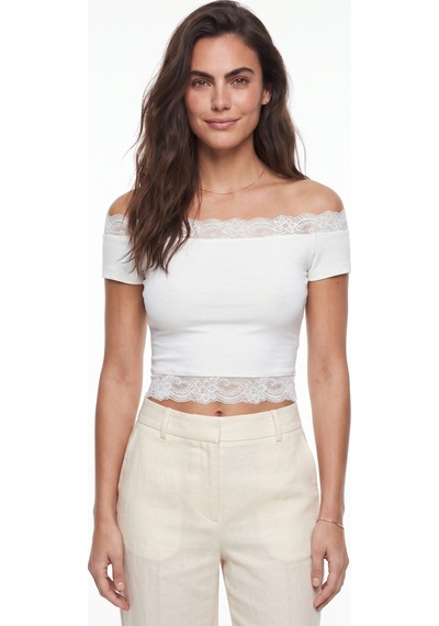 Onloox Kadın Beyaz Beyaz Soft Touch Viskon Madonna Yaka Kısa Kollu Crop Dantel Detaylı Vücuda Oturan Bluz Onloox Kadın Beyaz Beyaz Soft Touch Viskon Madonna Yaka Kısa Kollu Crop Dantel Detaylı Vücuda Oturan Bluz
