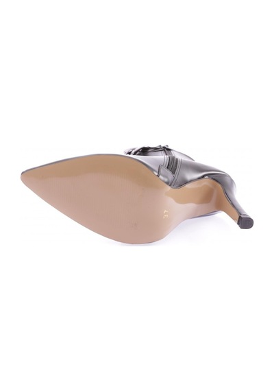 Dgn 4250 Kadin Sivri Burun Metal Burgu Bantli İnce Topuklu Bot 4250-2136-R1534 Siyah