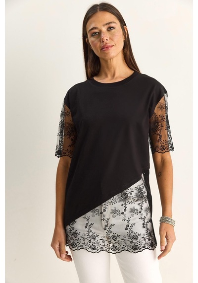 Shade Kadın Bisiklet Yaka Dantel Garnili Asimetrik Kesim Relaxed Fit T-shirt 2225 60286125 - Siyah Shade Kadın Bisiklet Yaka Dantel Garnili Asimetrik Kesim Relaxed Fit T-shirt 2225 60286125 - Siyah