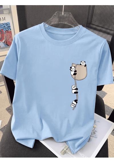 Sevimli Panda Grafikli İpli Cep Detaylı Kısa Kollu Oversize Unisex Bisiklet Yaka Tişört Turkuaz Sevimli Panda Grafikli İpli Cep Detaylı Kısa Kollu Oversize Unisex Bisiklet Yaka Tişört Turkuaz