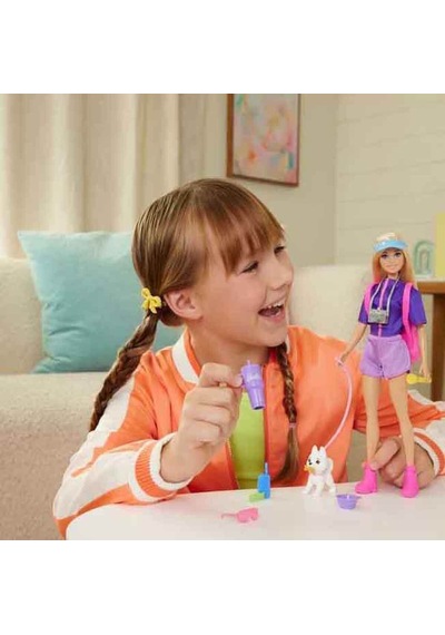 Barbie Malibu Açık Hava Maceraları Moda Bebeği