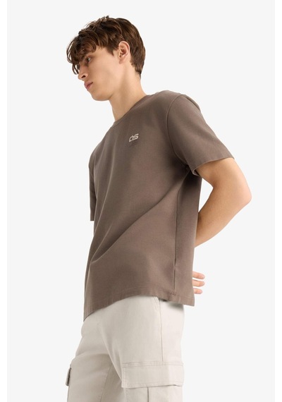Defacto Regular Fit Bisiklet Yaka Baskılı Kısa Kollu Tişört F3472ax25aubn571 Kahve