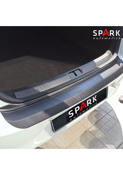Volkswagen Passat 2015- Yılı Ve Sonrası Uyumlu Arka Tampon Eşiği Mat Siyah