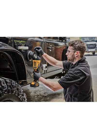 Dewalt DCM848N 18V XR Kömürsüz 125MM Eksantrik Orbital Dönüşlü Polisaj Makinesi Aküsüz