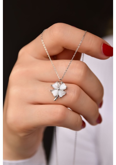 Papatya Silver 925 Ayar Gümüş Rodyum Kaplama Sedef Yonca Kolye