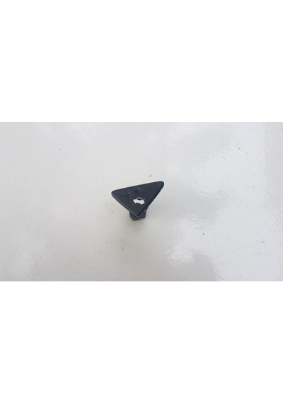 Ford Focus 1 1998-2005 Bagaj Açma Düğmesi/butonu Üçgen
