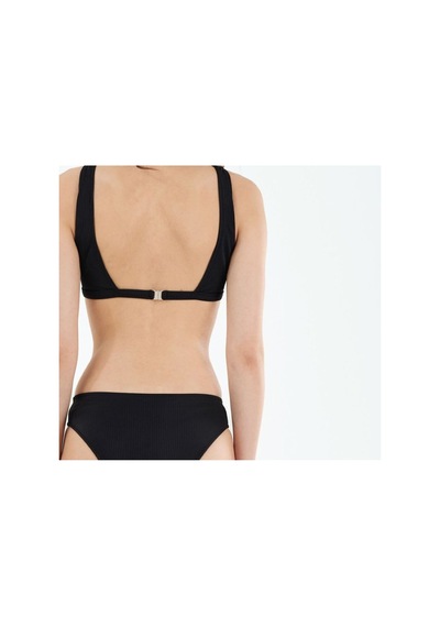 Louren Kadın Siyah Dokulu Simli Detaylı Çıkarılabilir İnce Kaplı Uzun Üçgren Bikini Takımı Siyah Louren Kadın Siyah Dokulu Simli Detaylı Çıkarılabilir İnce Kaplı Uzun Üçgren Bikini Takımı Siyah