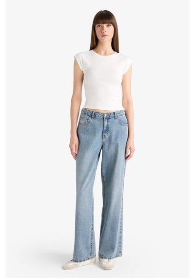 Defacto Slim Fit Dar Kesim Bisiklet Yaka Basic Düz Modal Kısa Kollu Tişört F0685ax25auer105 Ekru