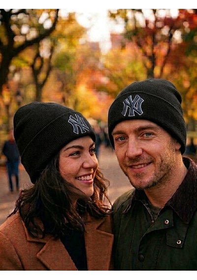 Hamze Ny New York Nakışlı Unisex Pamuklu Akrilik Kışlık Bere Siyah - Beyaz
