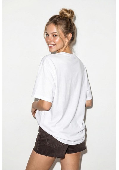 Shade Kadın Etnik Desenli Boncuk İşlemeli Baskı Detaylı Oversize T-shirt 2128 60286123 - Beyaz