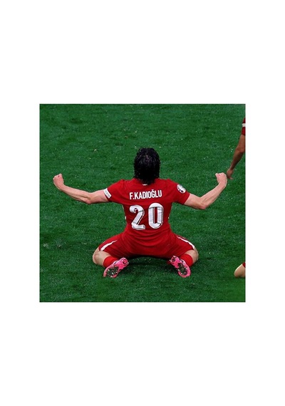 Türkiye Milli Takımı Euro 2024 Ferdi Kadıoğlu Deplasman Forması Çok Renkli