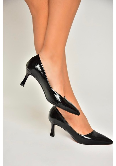 Fox Shoes U676030008 Siyah Rugan Alçak Topuklu Kadın Ayakkabı Siyah