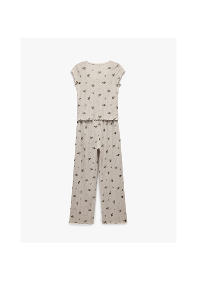 Koton Kurdele Detaylı Baskılı Rahat Kalıp Kısa Kollu Örme Pijama Takımı Bej 7wlk40211mk Ekru