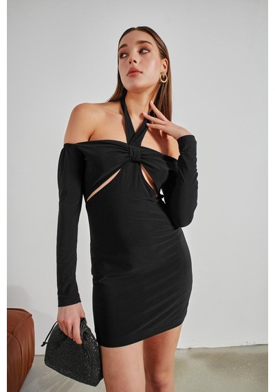 Rabia Çelik Kemerli Cut Out Siyah Elbise Siyah Siyah