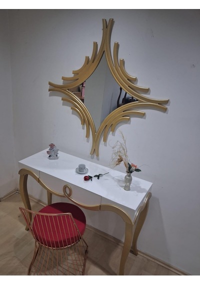 Dresuar Cnc Kabartma 90662 Model Aynalı Demir Sandalye Ayak Parlak Beyaz Gold Renk Beyaz - Gold Dresuar Cnc Kabartma 90662 Model Aynalı Demir Sandalye Ayak Parlak Beyaz Gold Renk Beyaz - Gold