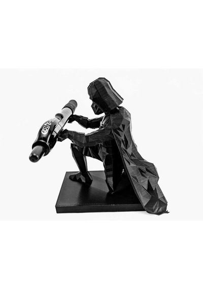Star Wars Darth Vader Kalem Tutucu 2