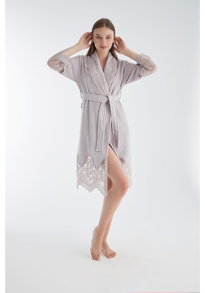 Dantelli Kısa Şalyaka Bukle Bambu Cotton Bayan Bornoz LİLA