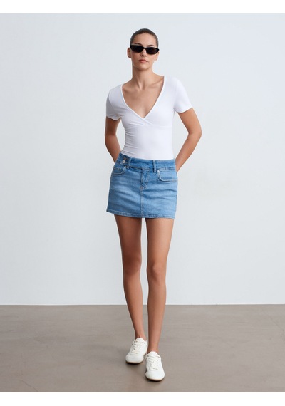 Dilvin 32758 V Yaka Kısa Kollu T-shirt-beyaz