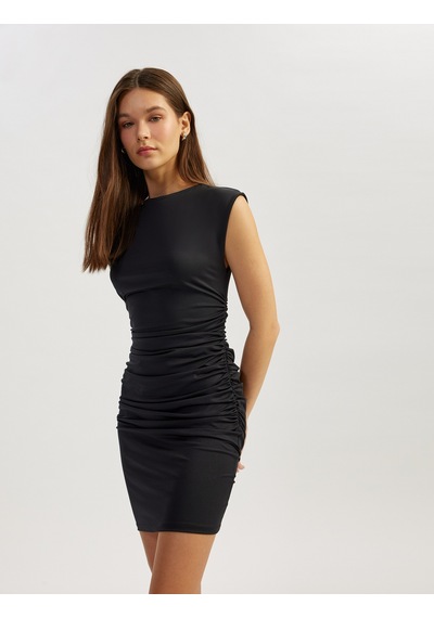Koton Kap Kol Drapeli Kayık Yaka Slim Fit Mini Elbise Siyah 5sal80048ık Siyah