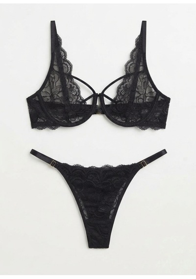 La Linaa Kadın Siyah Dantelli Tanga Külotlu Sütyen Takım Siyah - 537923529 Siyah