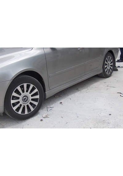 Skoda Octavia Yan Marşpiyel Takımı (2011)