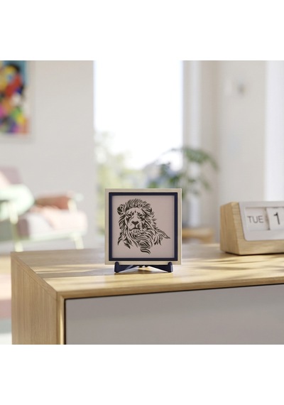 Aslan Konseptli Modern Dekoratif Obje, Yaşam Alanlarına Asalet Katan Şık Masaüstü Tasarımı 10x10 Cm