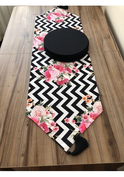 Zigzag Zemin Üzerine Pembe Çiçek Desenli Runner & Supla Çok Renkli