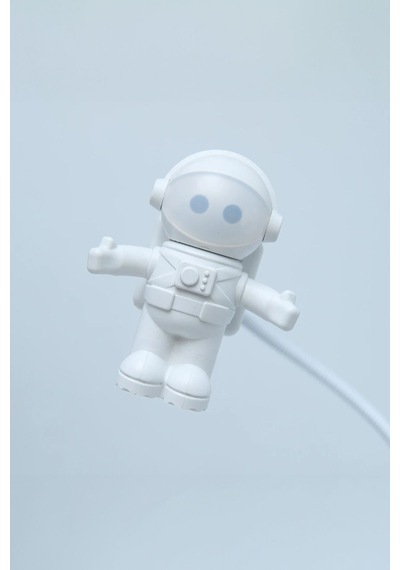 Gece Lambası Led Usb İle Çalışır Bilgisayar Destekli Astronot Şeklinde Beyaz