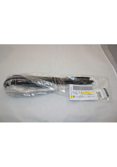 Mais Dacia Sandero Logan 2 Sağ Arka Cam Fitili 822722636R Kapı Cam Conta 2013-2020
