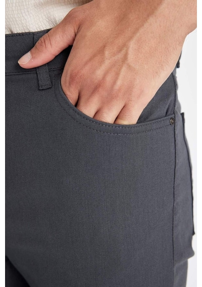 Defacto Pantolon Slim Fit Dar Kesim Cepli Dar Paça C9436AX24AUAR184 Antrasit Defacto Pantolon Slim Fit Dar Kesim Cepli Dar Paça C9436AX24AUAR184 Antrasit