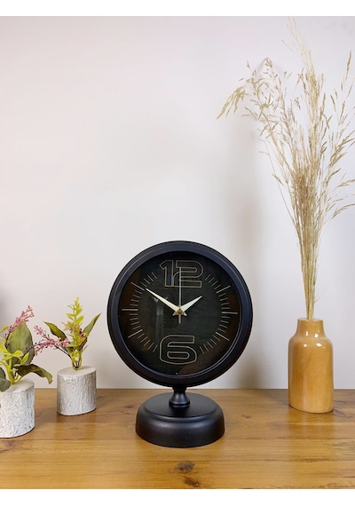 Siyah Metal Spor Masa Saati 25 20 Cm Renkli