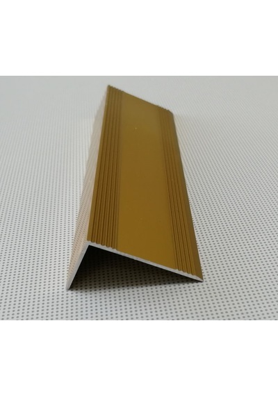 Basamak Profili Çizgili - Merdiven Burun Profili 300 Cm-Gold