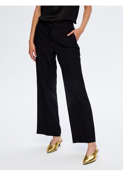 Faik Sönmez Beli Lastikli Kendinden Dokulu Wıde Leg Fıt Pantolon W26pnt018 Uw26pnt01810 Siyah Faik Sönmez Beli Lastikli Kendinden Dokulu Wıde Leg Fıt Pantolon W26pnt018 Uw26pnt01810 Siyah