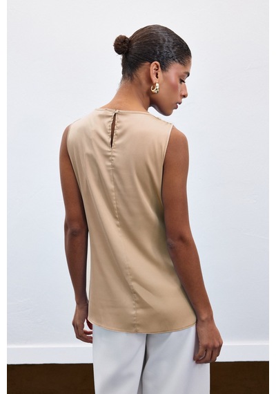 Sateen Aksesuar Detaylı Kolsuz Bluz - Bej-136917 Bej