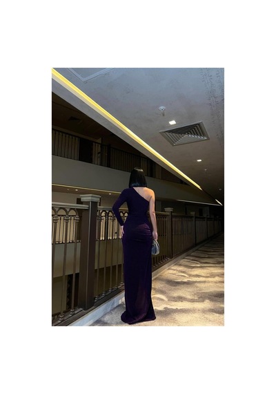 Lior Design Kadın El Emeği Tek Omuz Yırtmaçlı Balık Kesim Abiye Elbise Mor