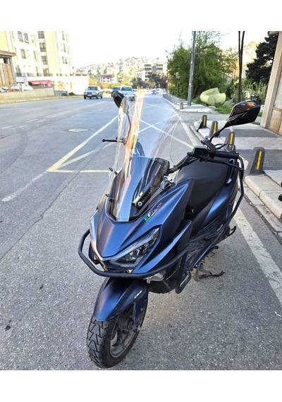 Motocam Küba Newlight 50 Pro Ön Cam 2023-2026 Model 58cm Şeffaf Renkli 4mm  Boylu