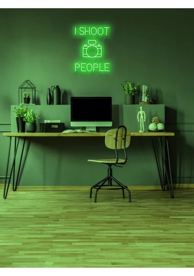 I Shoot People Yazılı Ve Şekilli Neon Tabela Yeşil