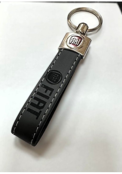 Fiat Kabartmalı Logo Ve Yazılı Anahtarlık Siyah