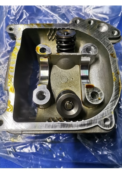 Scooter 80Cc Silindir Üst Kapak Komple 555996555
