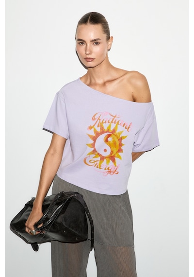 Grımelange Qaly Kadın Kayık Yaka Tek Omuz Kısa Kol Ön Ve Arka Baskı Detaylı Relaxed Lila T-shirt Grımelange Qaly Kadın Kayık Yaka Tek Omuz Kısa Kol Ön Ve Arka Baskı Detaylı Relaxed Lila T-shirt