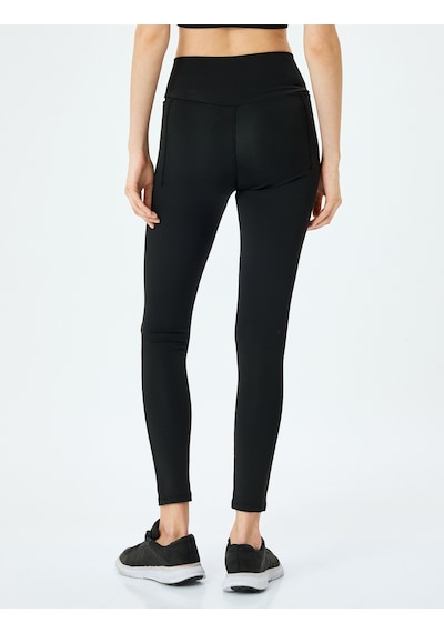 Koton Yüksek Bel Dikiş Detaylı Slim Fit Spor Tayt Siyah 5sak40030nk SiYAH